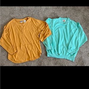 Lot of 2 vintage women’s tops size M
